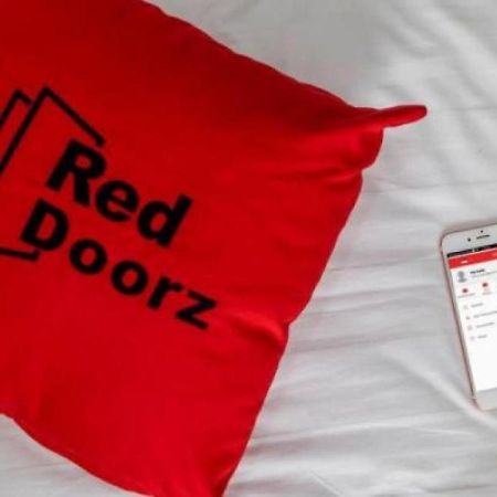 Reddoorz Plus Near Keraton Yogyakarta 2 Kültér fotó